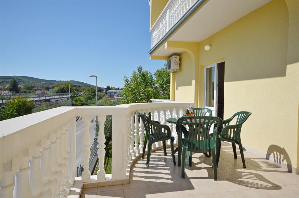 Apartments Sweet Escape Vodice Eksteriør billede